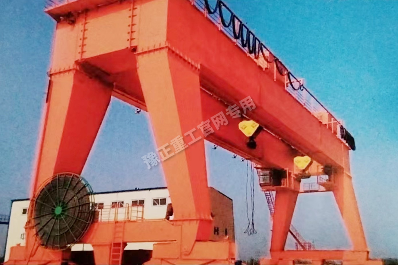 工業(yè)門(mén)式起重機